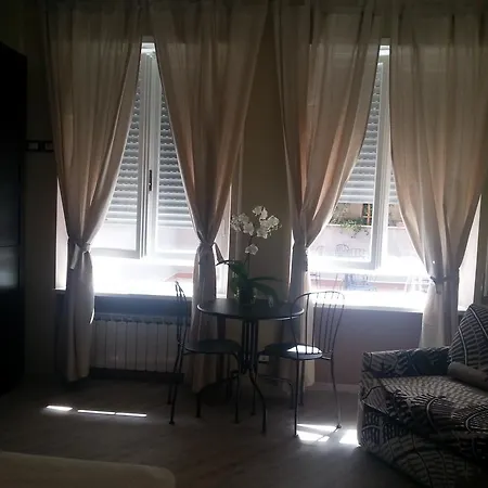 Domus Pio Xi° 2* Rome