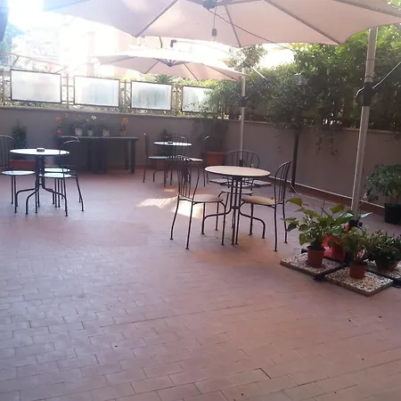 Domus Pio Xi° Couette-café 2*