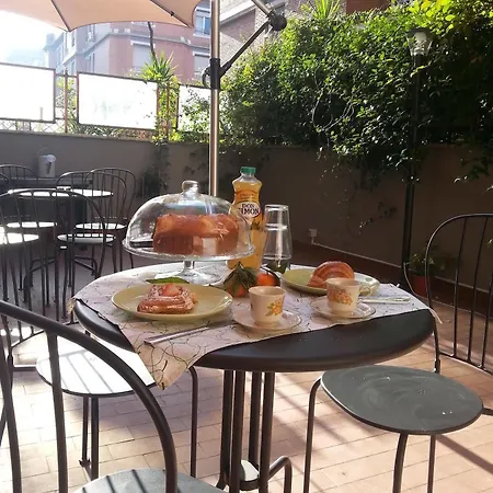 Domus Pio Xi° Couette-café 2*