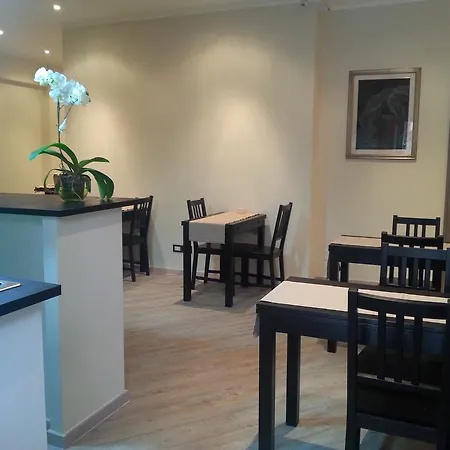 Bed & Breakfast Domus Pio Xi° 2*